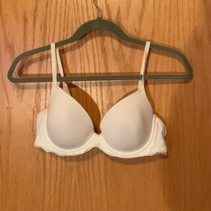 White Bra 36B Lace Cute Sexy Pretty Beautiful